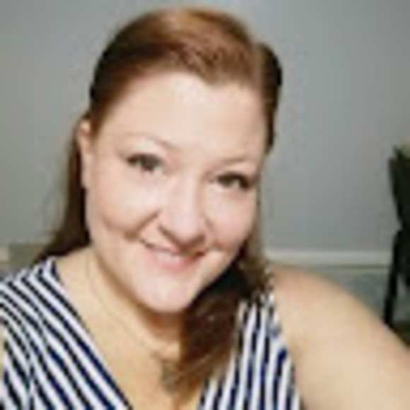 Meet your Posher, Cindy - Picture 1 of 1